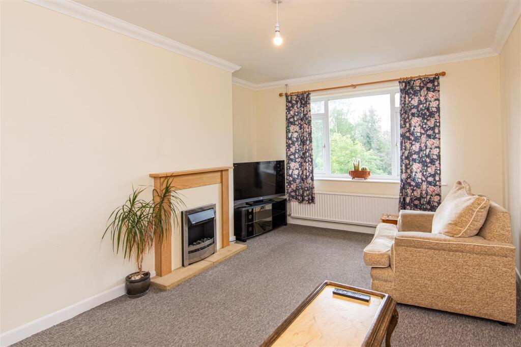 Apartment in Kettering, Leisure Village - View 3
