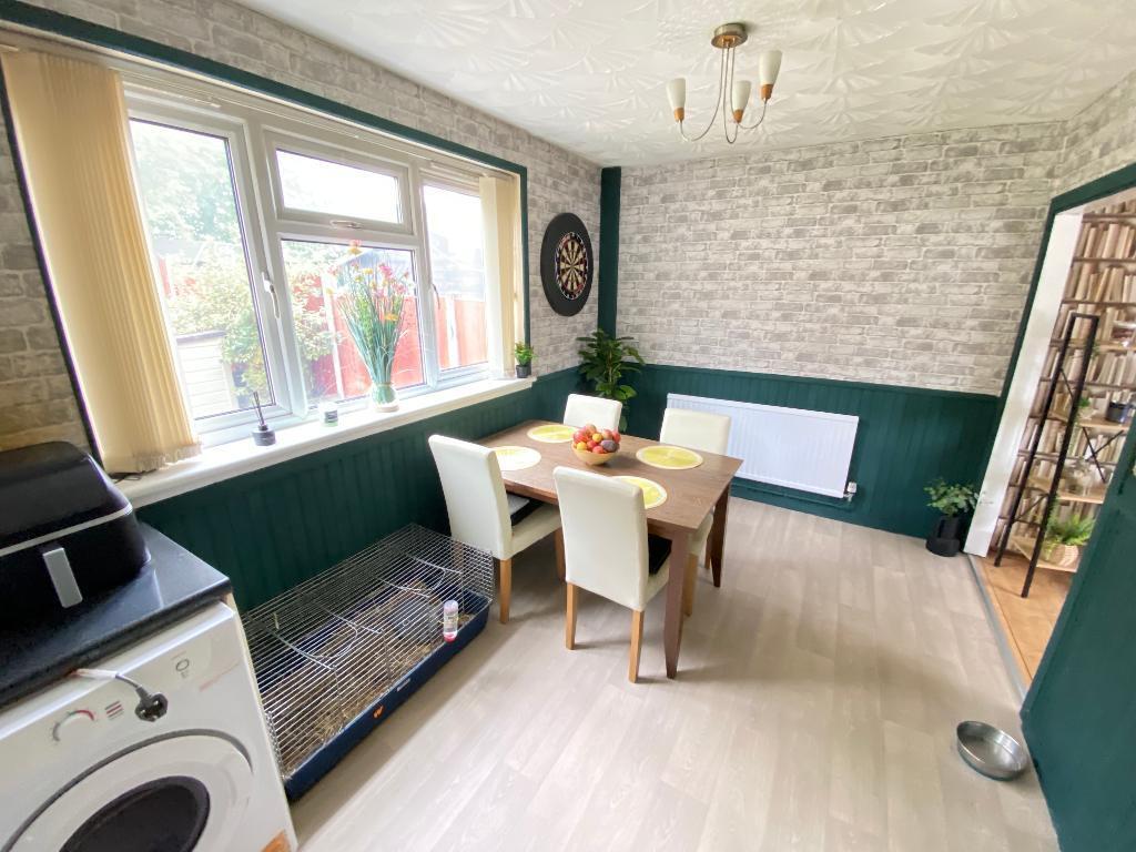 House in Stoke-on-Trent - More