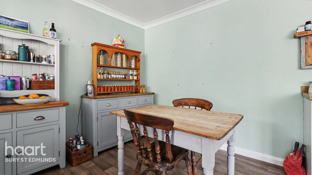 House in Mid Suffolk, Combs Ford, Stowmarket - More