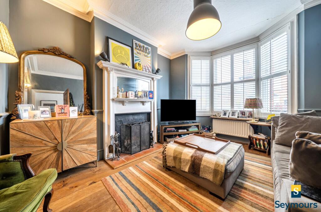 House in Guildford, Surrey - View 2