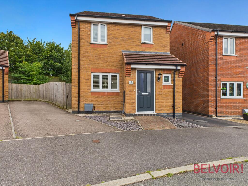 3-bed detached on Carnelian Drive, Sutton-In-Ashfield, NG17, £239,000