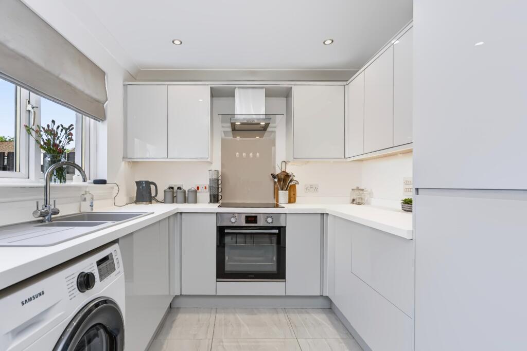 House in Pumpherston, Craigshill - View 5