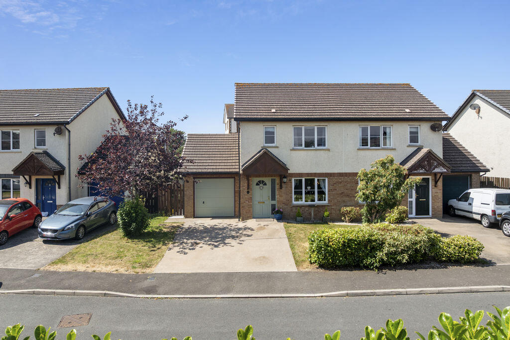 3-bed semi-detached on 6 Campion Crescent, Peel, £369,950