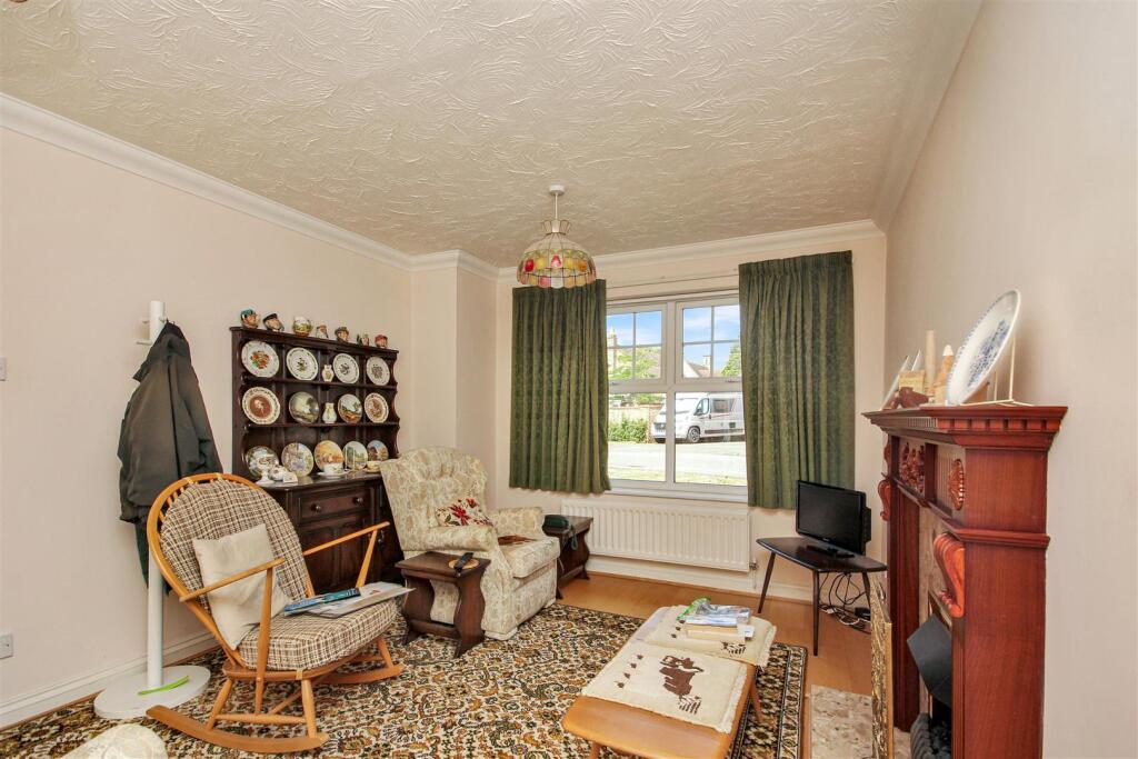 House in Higham Ferrers, North Northamptonshire - View 6