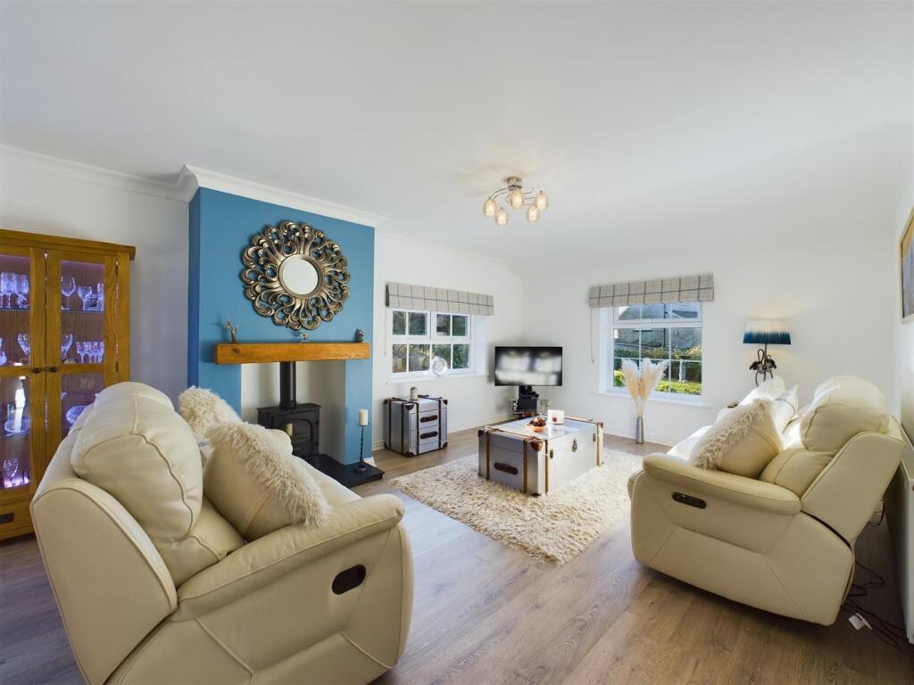 1 Chantry Garth, West Witton, Leyburn DL8 4NE photo 4