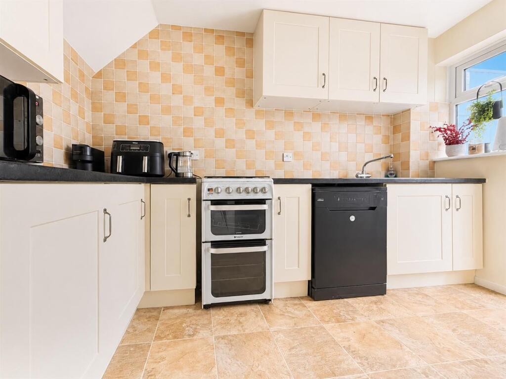 House in Fareham, Portchester - View 4