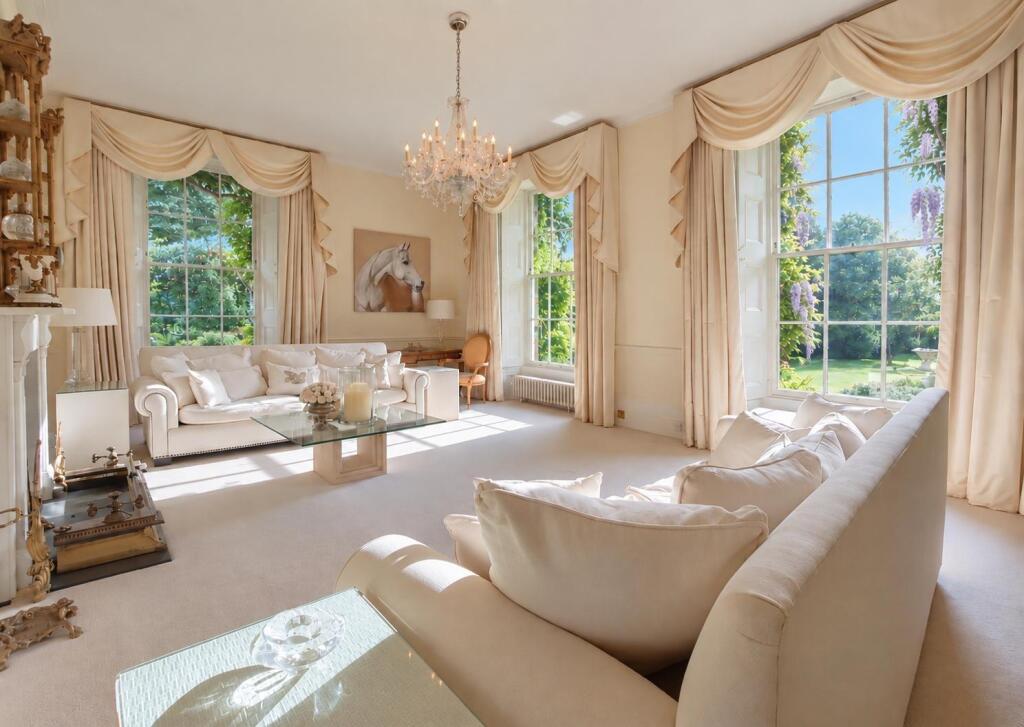 House in Salisbury - View 2