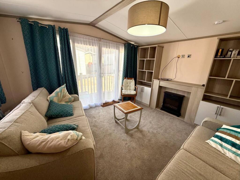 House in Portsmouth - View 4