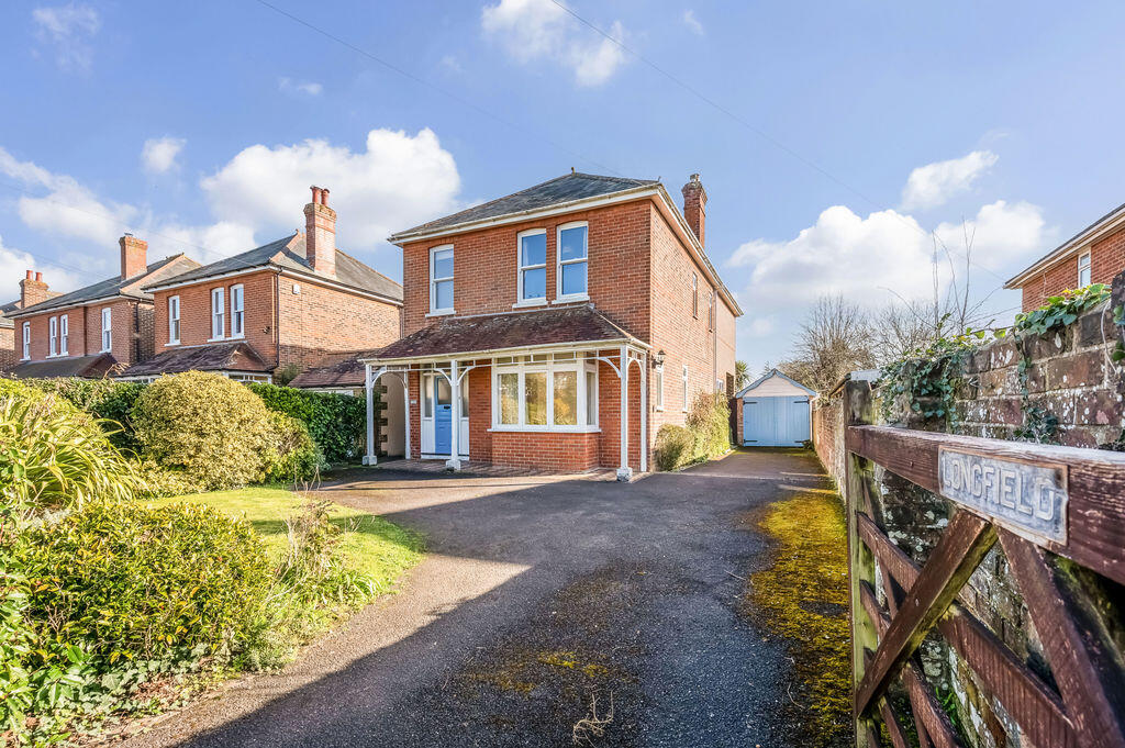 4-bed detached on Woodlands Avenue, Emsworth, £750,000