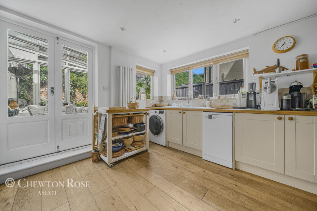 House in Winkfield, Bracknell Forest - View 5