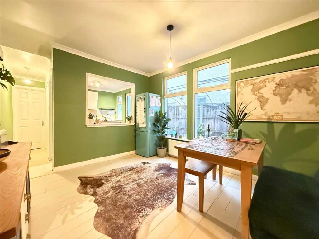 Westcliff on Sea, SS0 photo 4