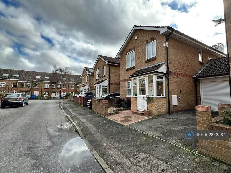 3 bedroom detached house for rent