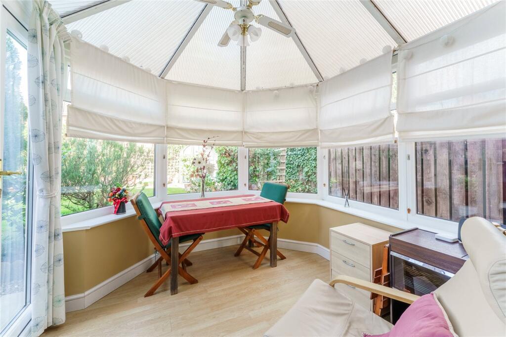House in Wakefield - View 4