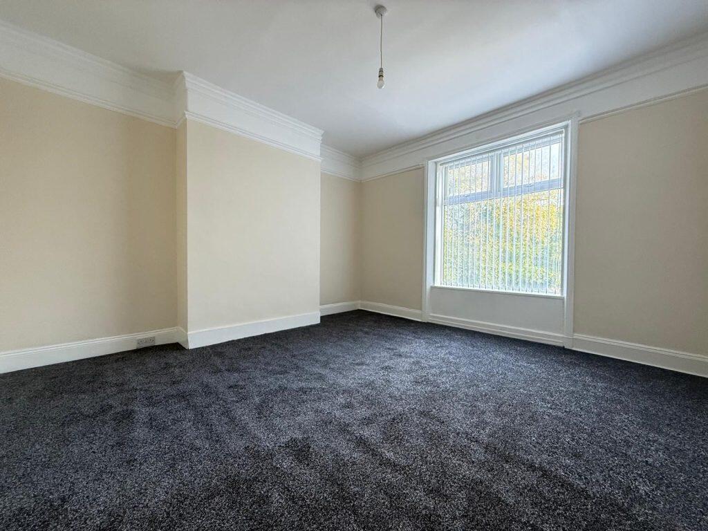 Apartment in Newcastle upon Tyne - View 5