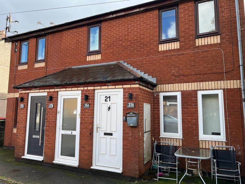 Main image of property: 15 Bassett Street, Cardiff