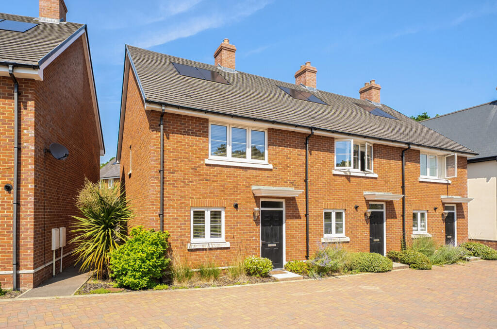 Main image of property: Highwood Avenue, Eastleigh, Hampshire, SO50