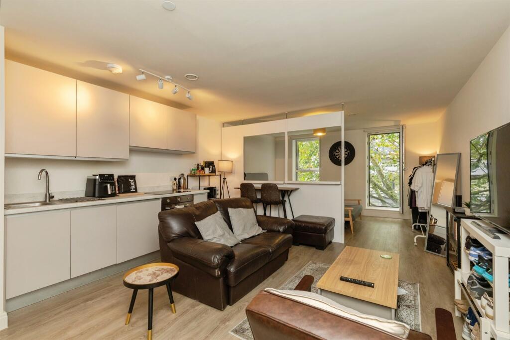 Apartment in Bristol, City of Bristol - View 4