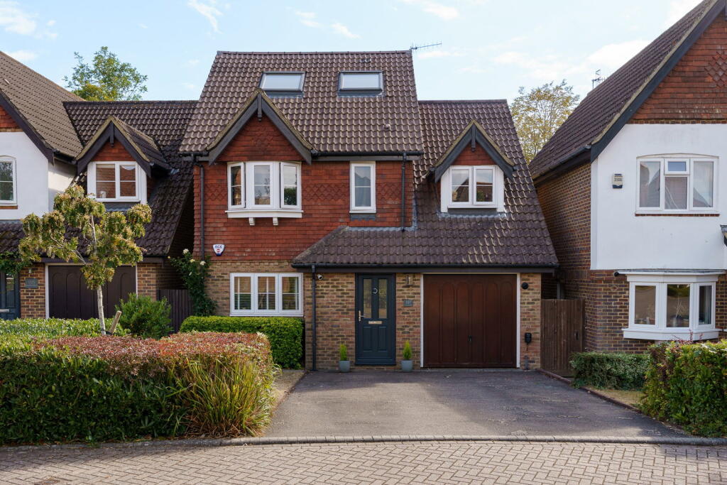 House in Tandridge, Lingfield