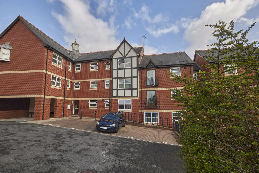 Main image of property: Melbourne Street, Exeter