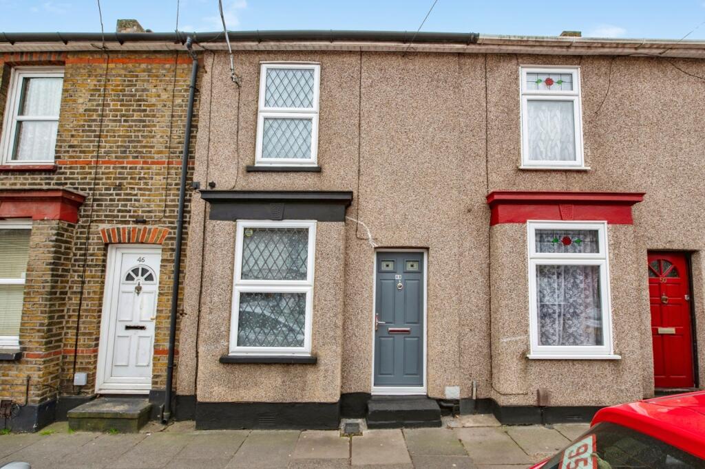 Main image of property: High Street, Aveley, South Ockendon, Essex, RM15