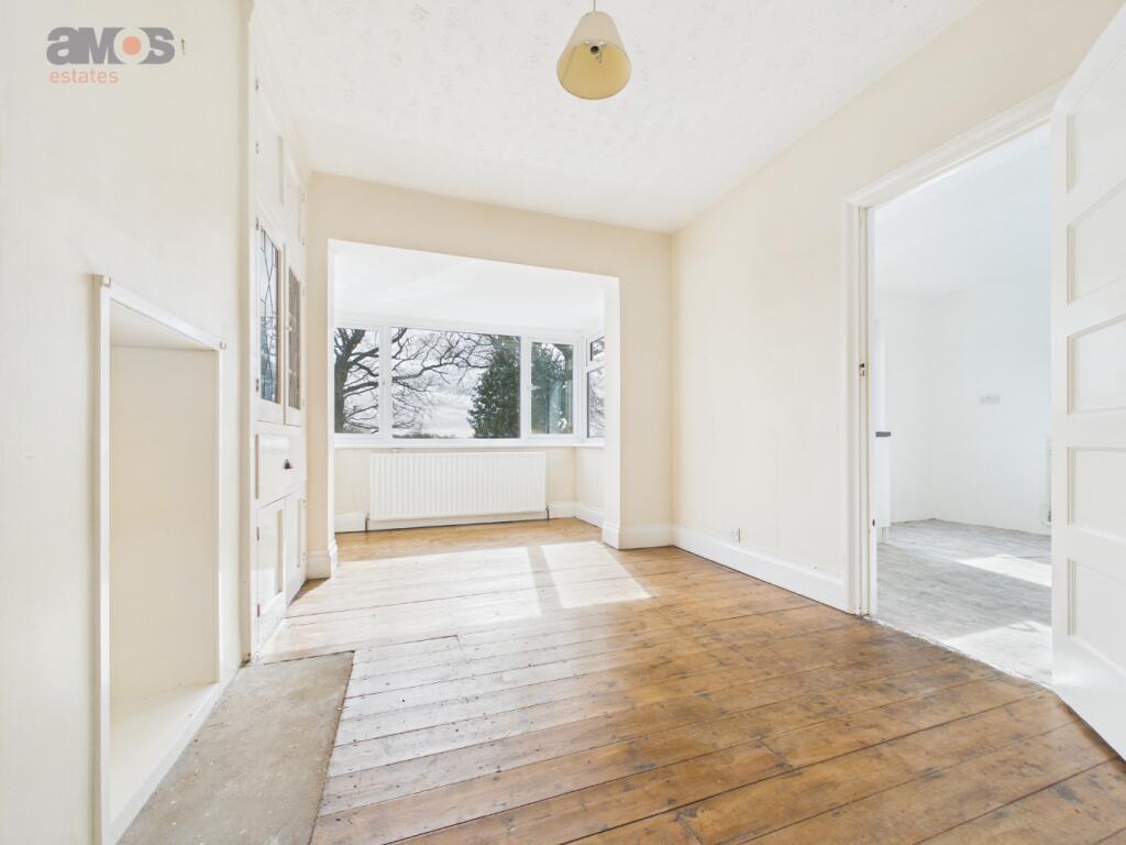 House in Castle Point, Essex - More