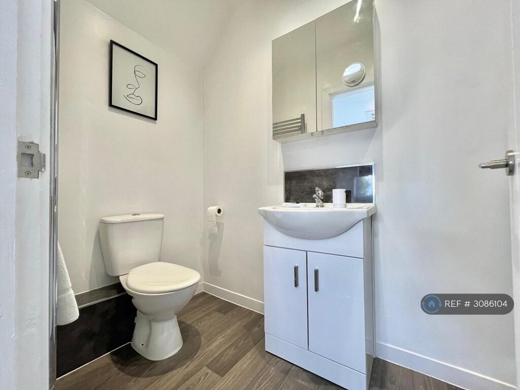 Apartment in Worcester, Bull Ring, St John's - View 3