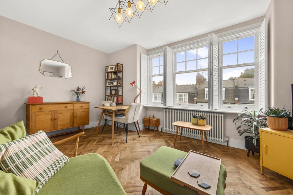 Apartment in London - View 2