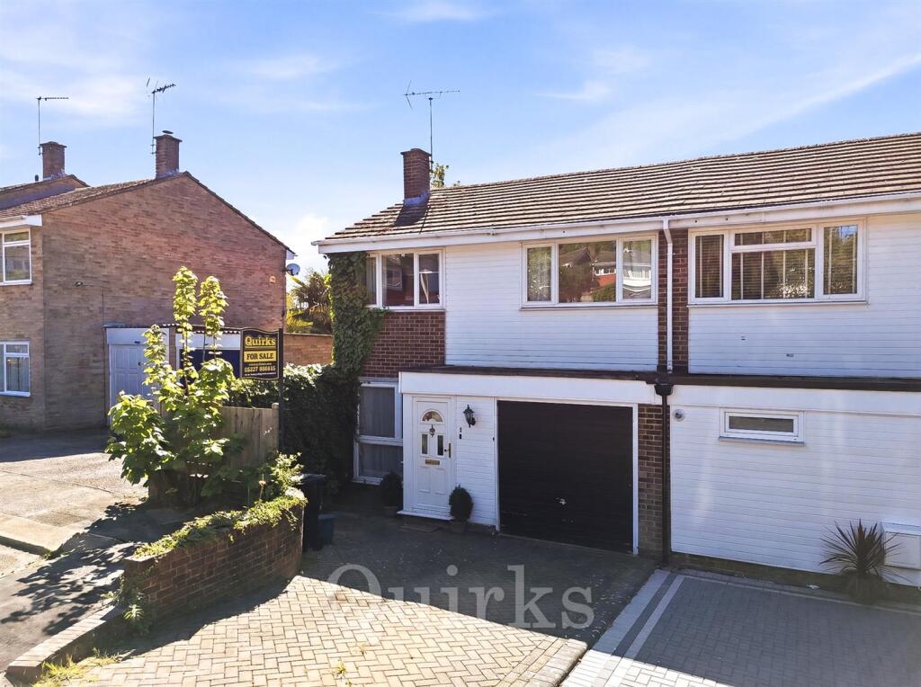 Main image of property: Jacksons Mews, Billericay, Essex