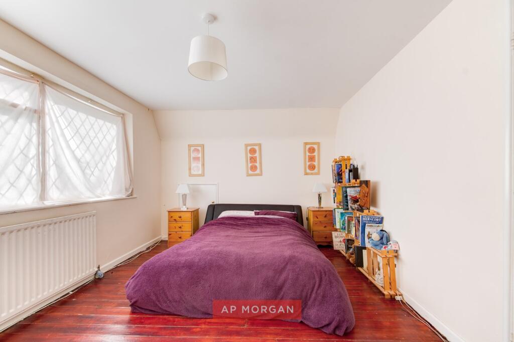 House in Redditch, Wirehill, Woodrow - View 4