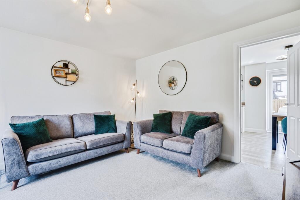 House in Leeds, West Yorkshire - More