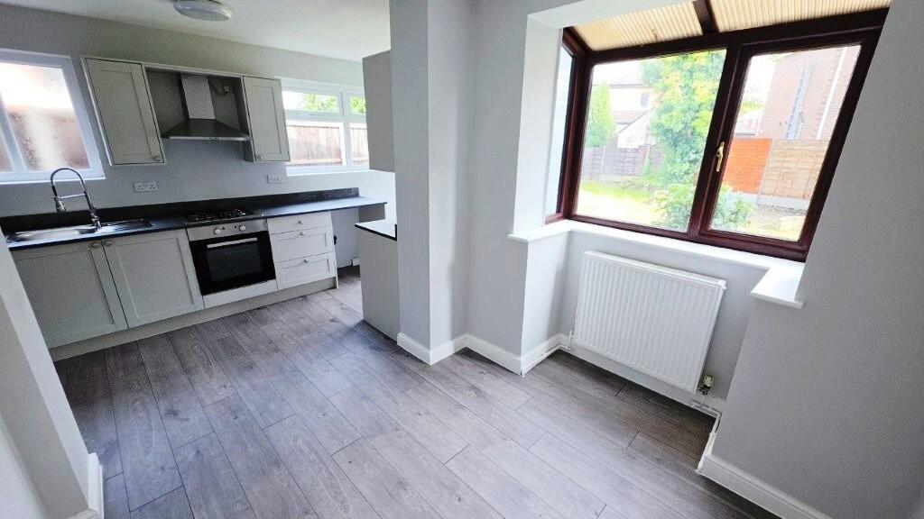 House in Tameside, Fairfield - View 5