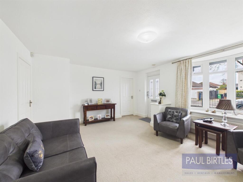 Tintern Avenue, Flixton, Trafford, M41 6EJ - Widok 4