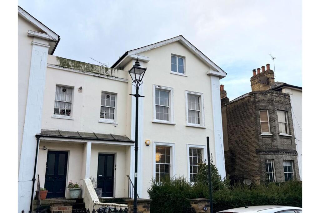 Main image of property: Stockwell Park Road, London, SW9