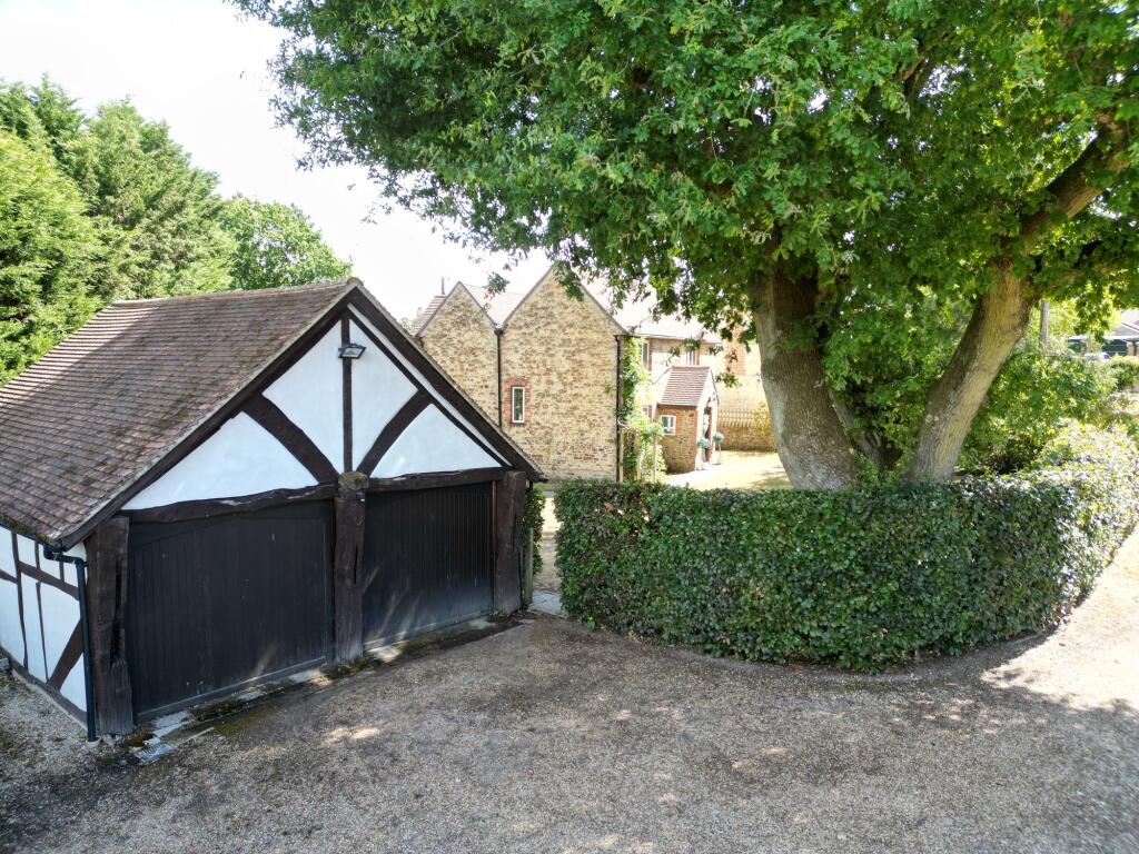House in Horsham, Smock Alley, West Chiltington - View 4