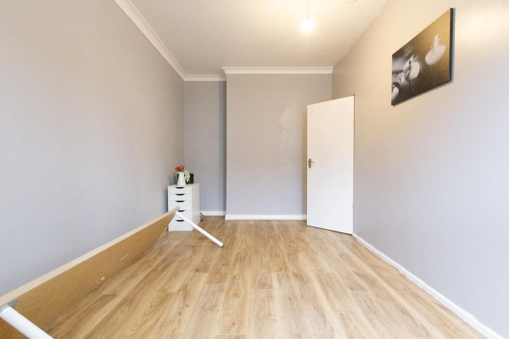 Apartment in Southampton - View 5