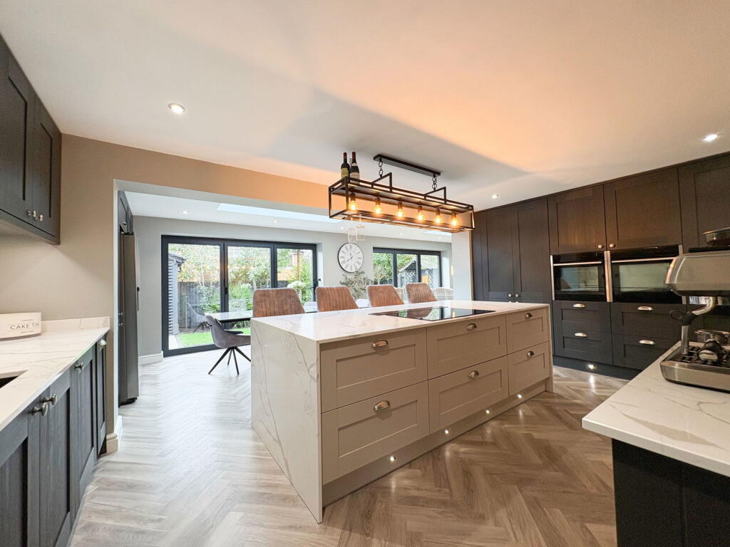 House in Bradley Stoke - View 2