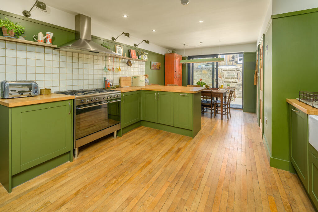 House in Newcastle upon Tyne, Amble By the Sea - View 4