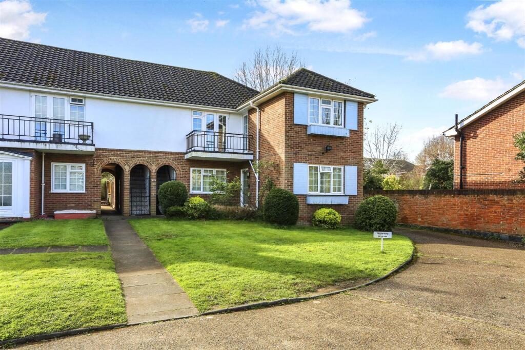 Main image of property: Worcester Road, Sutton