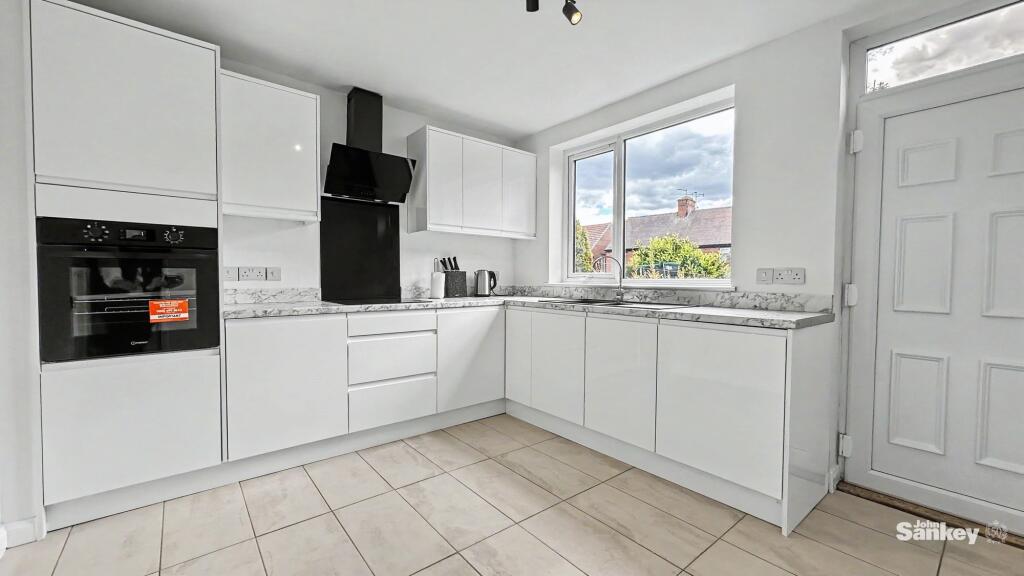 Herne Street, Sutton-In-Ashfield, NG17 photo 3
