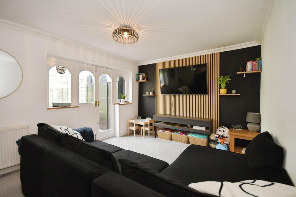 House in High Peak, Derbyshire - More