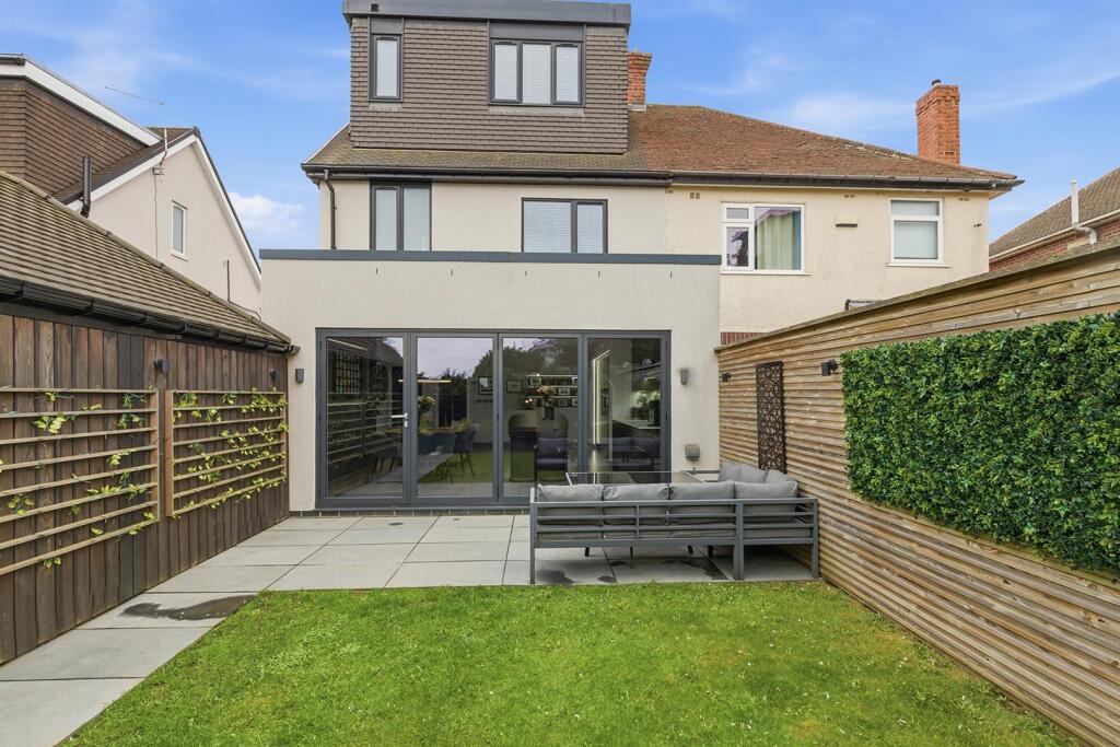 Cardoness Drive, Crosspool, Sheffield photo 2