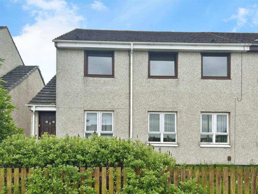1-bed flat on Macgillivray Court, Culloden, IV2, £108,000