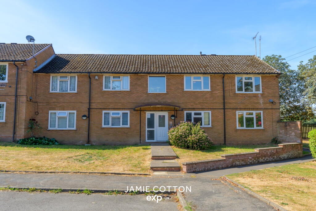 Yew Tree Place, Romsley, Halesowen, B62 0NX