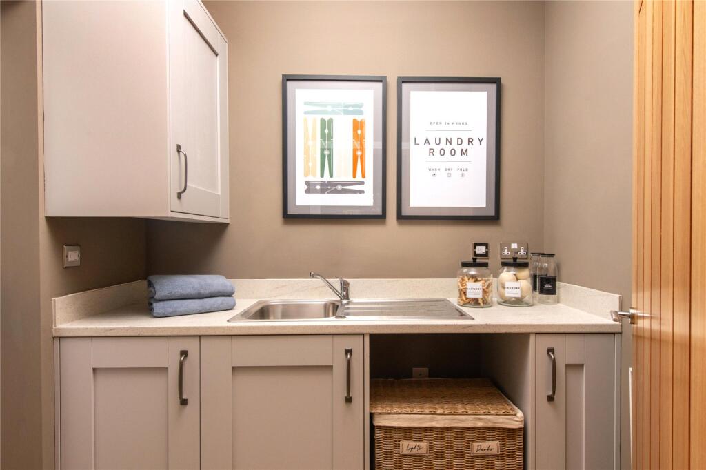 Additional image 11 of Harvino, Bromsgrove Road, Hunnington, Worcestershire, B62