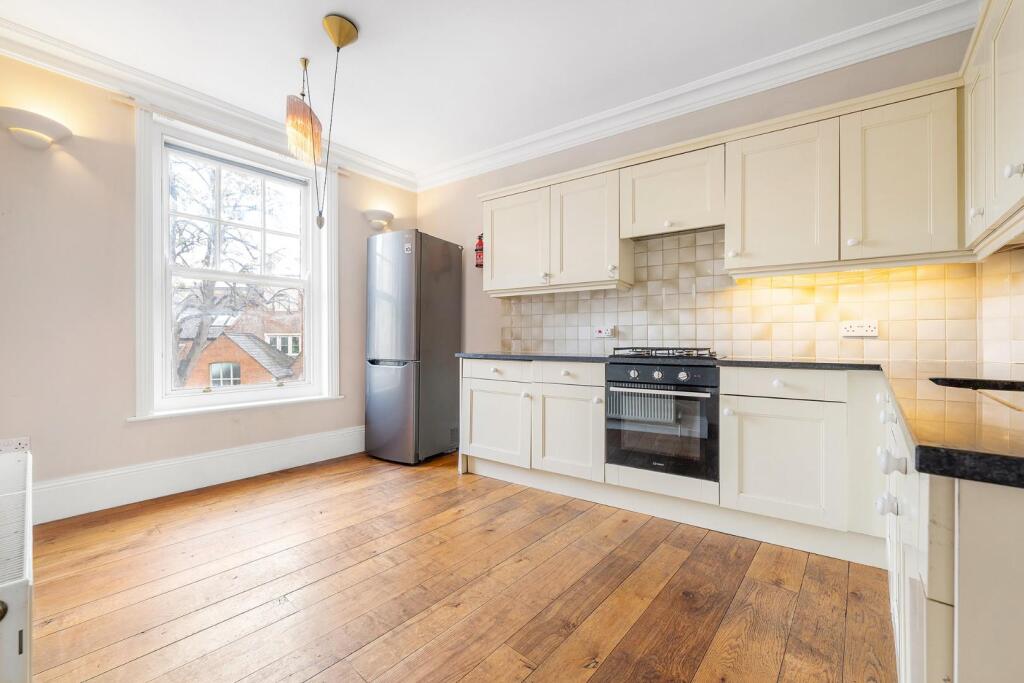 Apartment in London, Stockwell Park, Brixton - View 3