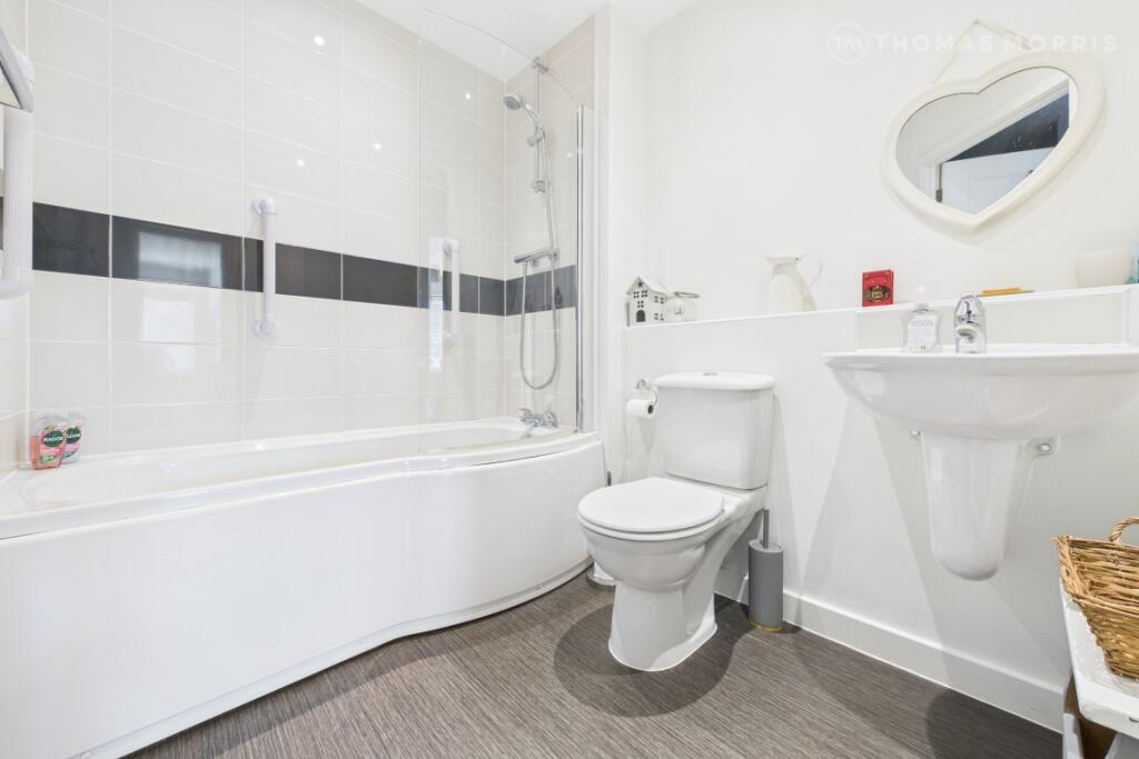 Apartment in Peterborough - More