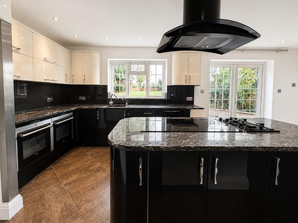 House in Southall - View 4