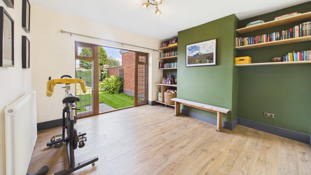 House in Ashfield, Sutton in Ashfield, Nottinghamshire - More