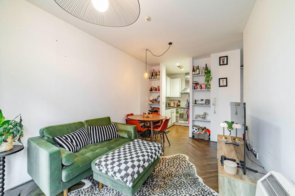 Main image of property: Timber Wharf, 32 Worsley Street, Castlefield, Manchester, M15