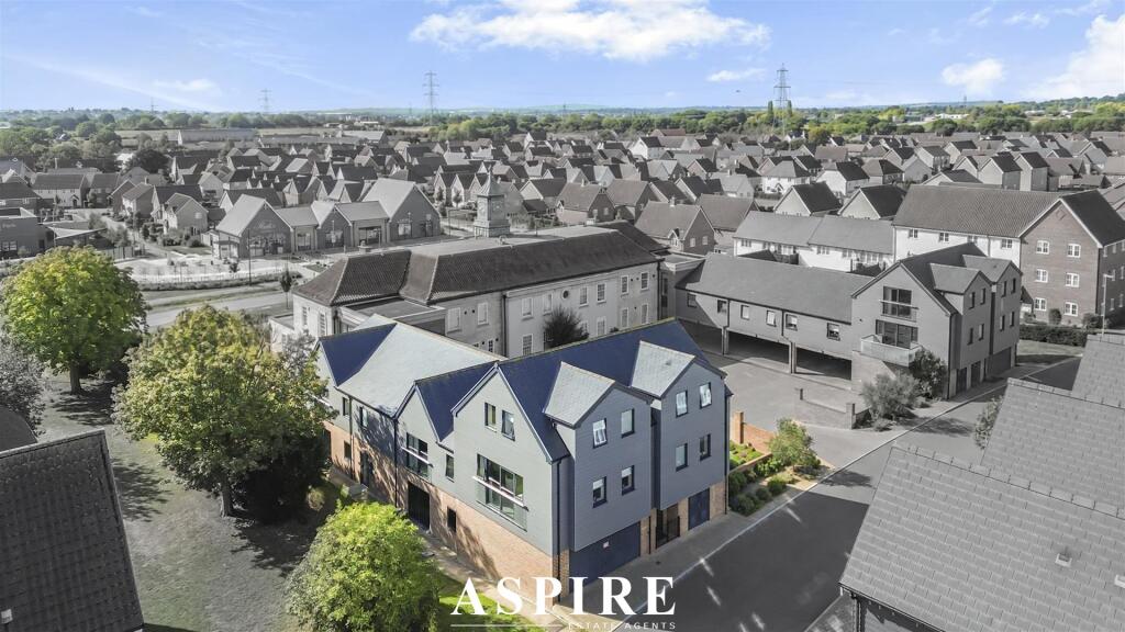 House in Southend-on-Sea - View 2